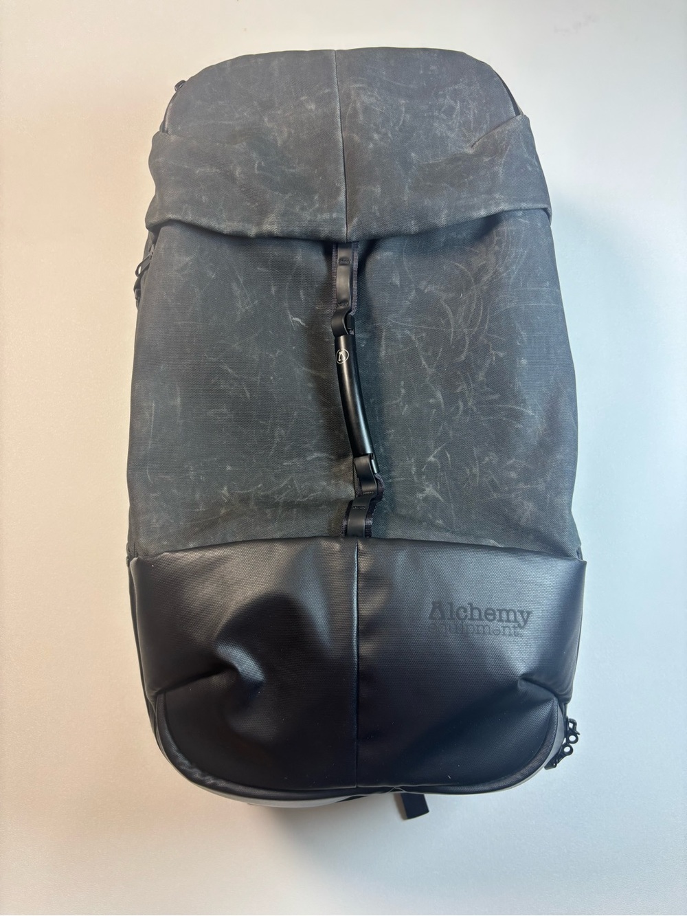 Alchemy Equipment AEL008 - Hybrid Travel Backpack - 45L